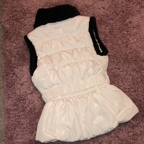 Black Rivet - Picture 3 of 5